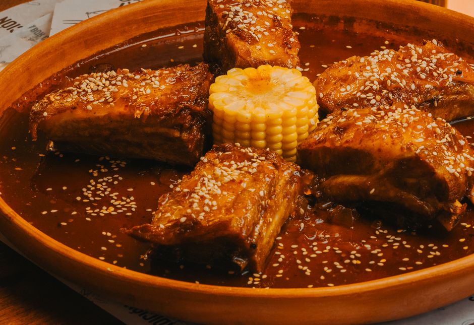 The Best Sides and Sauces to Serve with Hog Roast